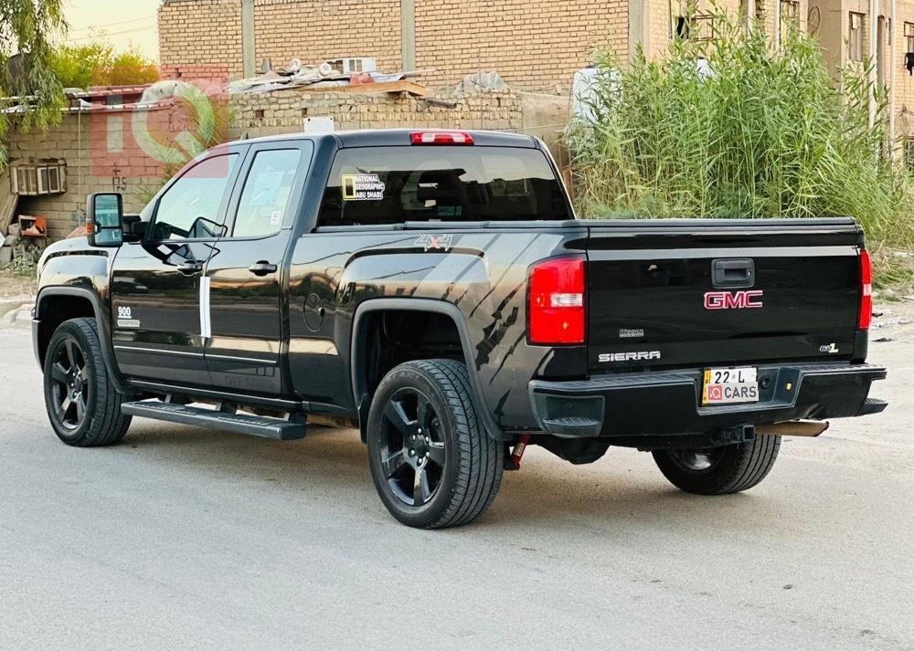 GMC Sierra